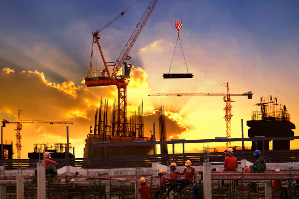 How Safe Are Cranes on Construction Sites?